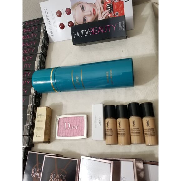 Huge make up bundle deal huge make up lot - Picture 2 of 6